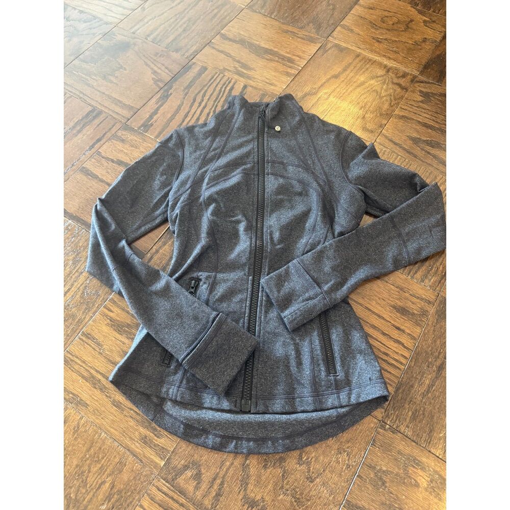 Lululemon Define Jacket Luon Full Zip in Heathered Black / Charcoal Gray Size 4